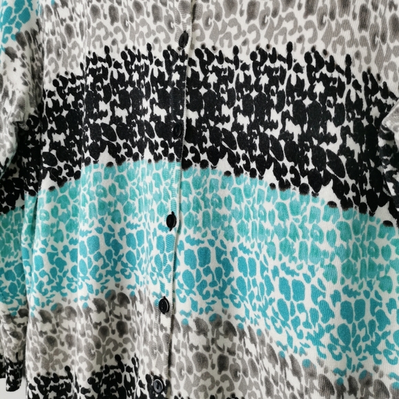 Joseph A. Button Down Knit Cardigan Large - Picture 3 of 5